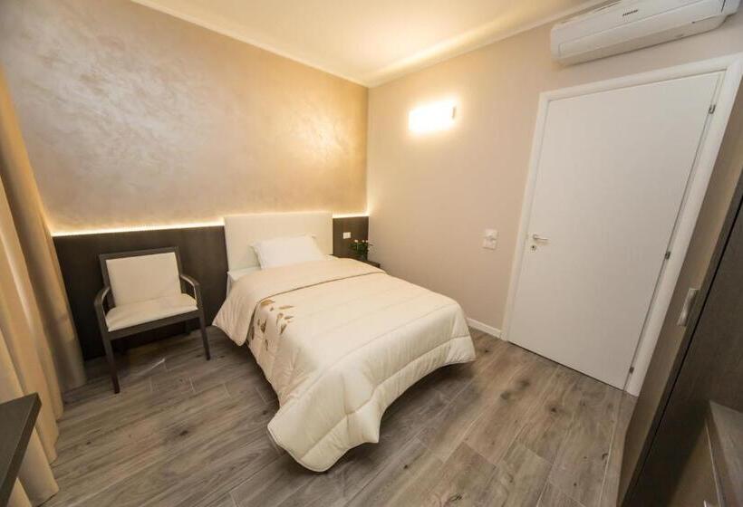Номер Стандарт Индивидуальный, B&b Corte Sul Naviglio Cin I T 0 1 5 0 7 0 C 1 3 X U I L Q C V