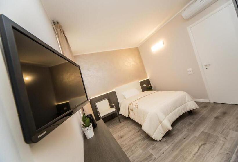 Quarto standart individual, B&b Corte Sul Naviglio Cin I T 0 1 5 0 7 0 C 1 3 X U I L Q C V