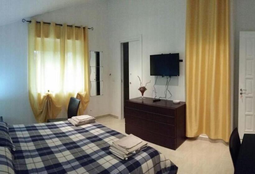 スタンダードトリプルルーム, B&b Pian Del Lago