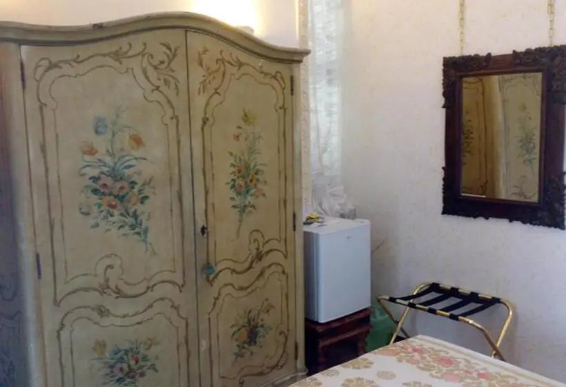 バルコニー付きデラックスルーム, B&b Vittoria Colonna