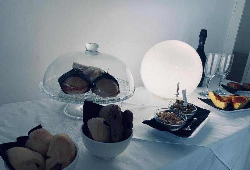 جناح مطلّ علي البحر, Casa Matilde