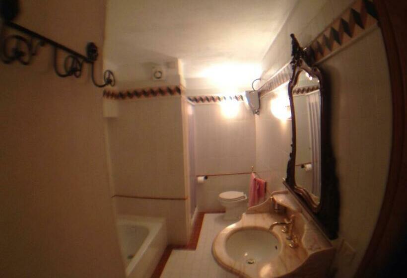 패밀리 룸, Residenza Santa Maria In Borraccia