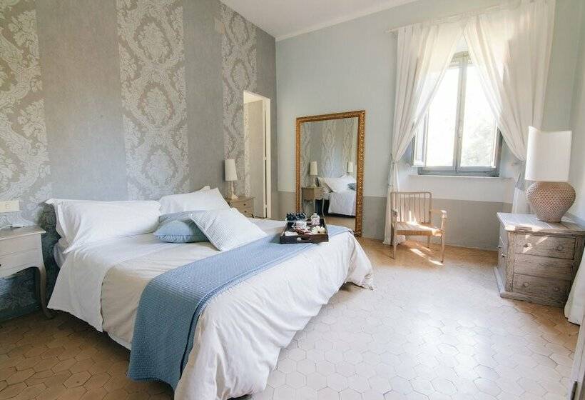 سوییت, Villa La Bianca