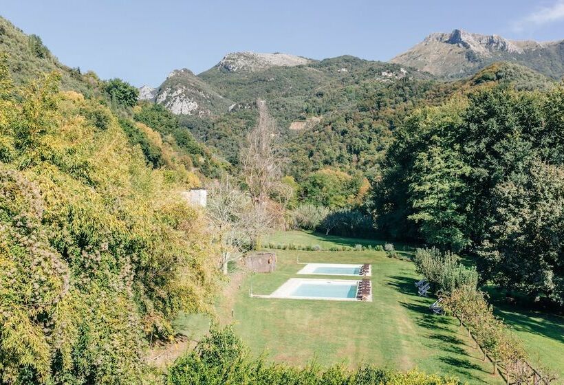 سوییت, Villa La Bianca