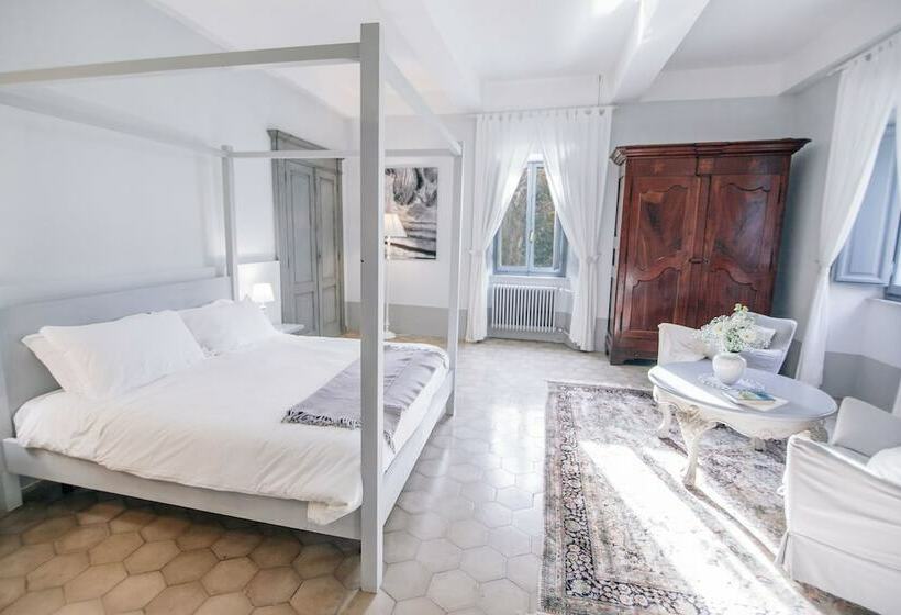 سوییت, Villa La Bianca