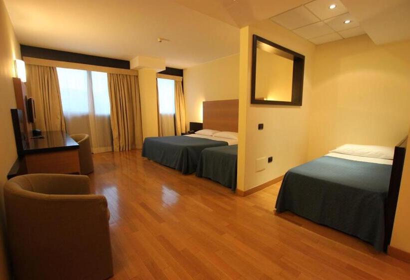4인용 스탠다드 룸, Golf Hotel Milano