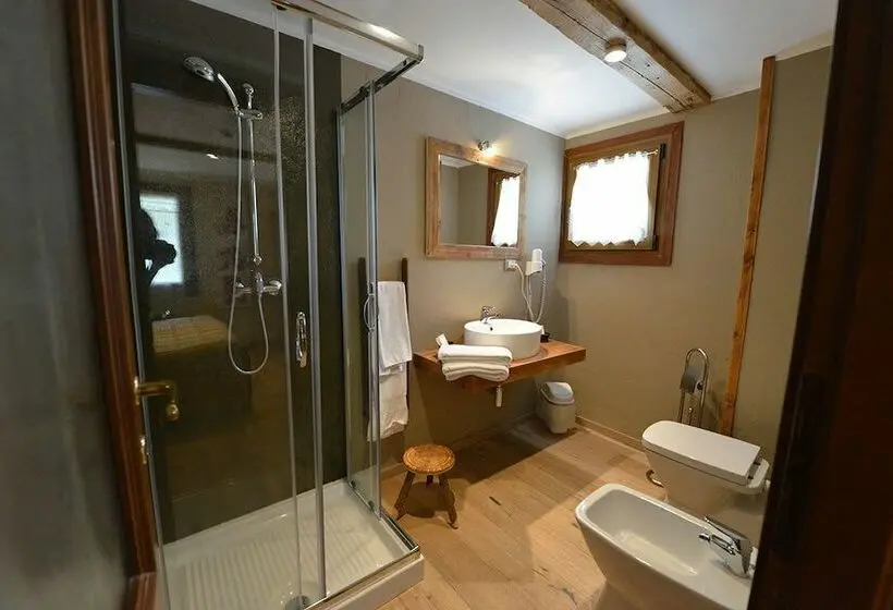 Standard-huone, Albergo Herbetet