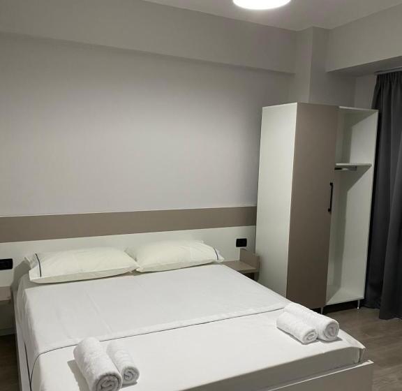 スタンダードルーム, Cakalli