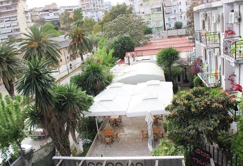 ファミリールーム, Cakalli