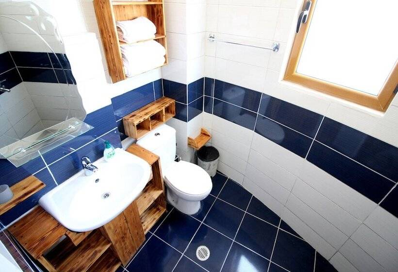 スタンダードトリプルルーム, Cakalli