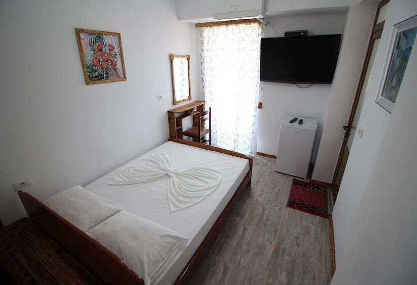 ファミリールーム, Cakalli