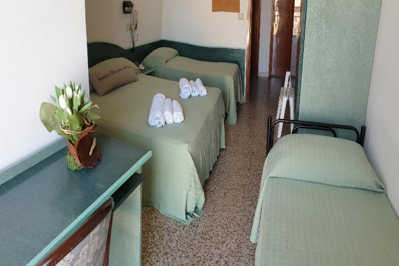 四人标准间, Concordia Palace