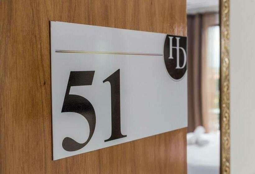 Balkonlu Üç Kişilik Standart Oda, Domum