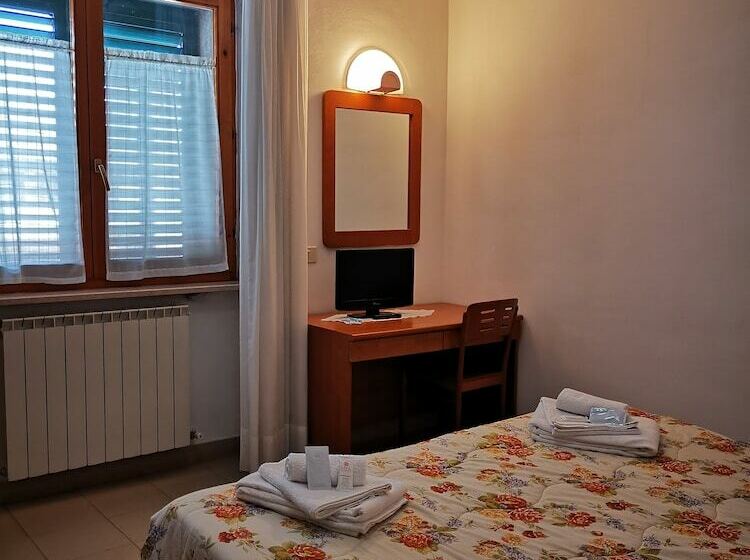 חדר אקונומי, Osteria Dei Locandieri