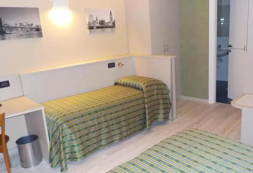 Habitació Triple Estàndard, Posta