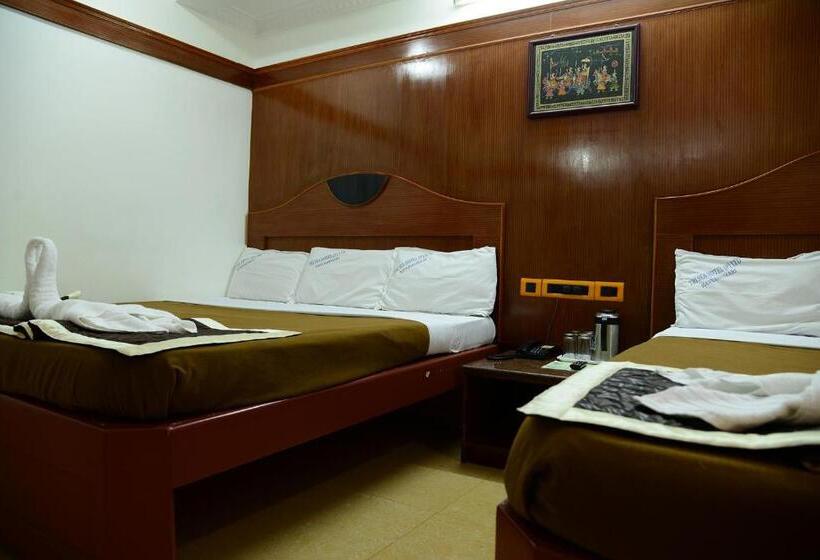 חדר דלוקס לארבעה, Tri Sea