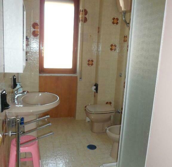 اتاق استاندارد سه نفره, B&b A Casa Dei Nonni