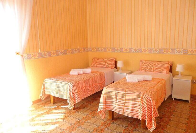 اتاق استاندارد سه نفره, B&b A Casa Dei Nonni