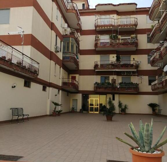 اتاق استاندارد سه تخته با سرویس بهداشتی مشترک, B&b A Casa Dei Nonni