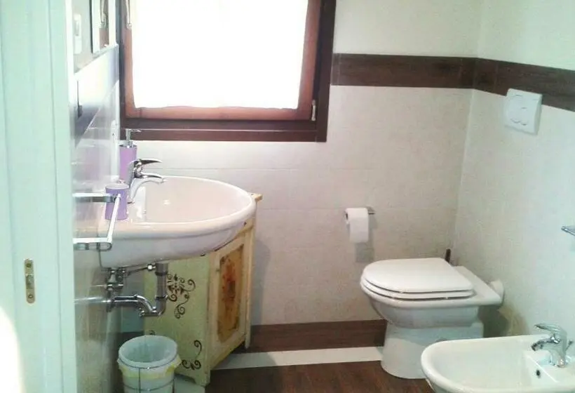 スタンダードルーム, B&b Corte San Tomaso