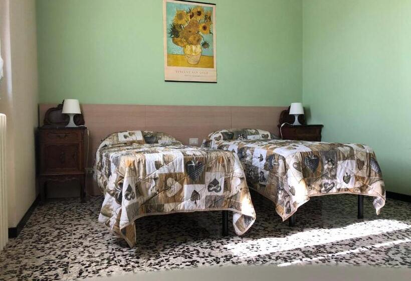 דירת חדר בקומת קרקע, B&b Orchidea Bianca