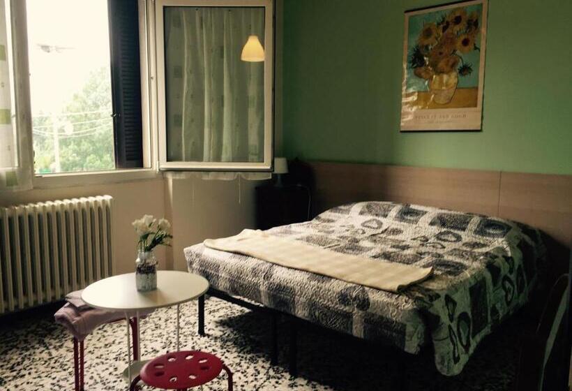 דירת חדר בקומת קרקע, B&b Orchidea Bianca