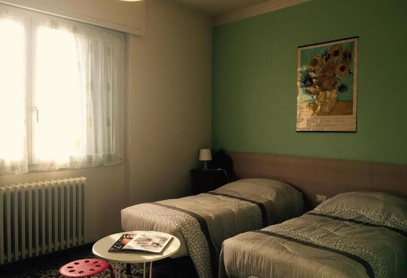 דירת חדר בקומת קרקע, B&b Orchidea Bianca