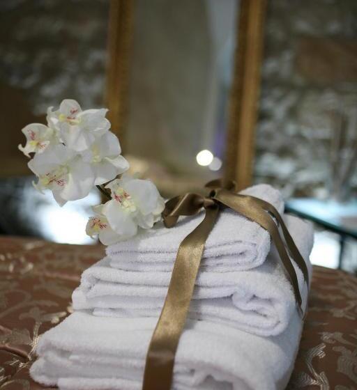 수피리어 룸, A Mo Casa