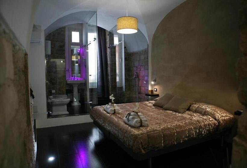 수피리어 룸, A Mo Casa