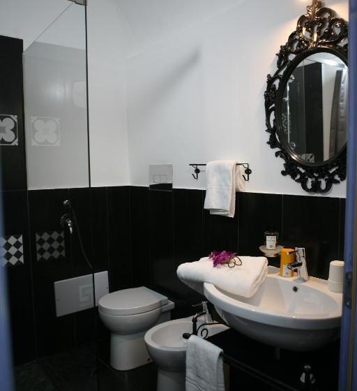 수피리어 패밀리 룸, A Mo Casa