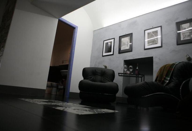 수피리어 패밀리 룸, A Mo Casa