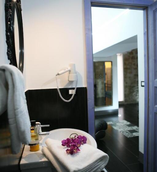 수피리어 패밀리 룸, A Mo Casa