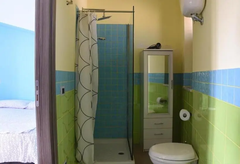 Standard Kolmen Hengen Huone, Casa Natia