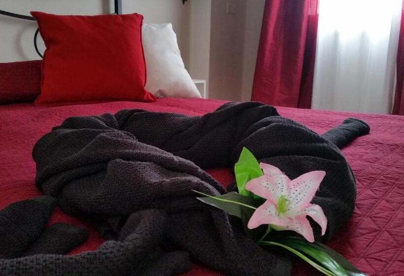 غرفة قياسية ثلاثية, Il Sole Del Mediterraneo