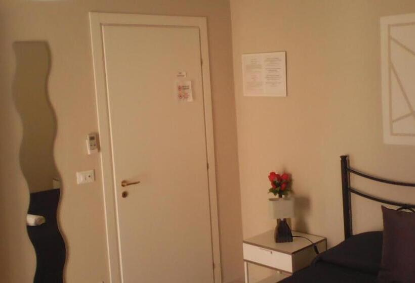 غرفة قياسية مزوَّدة بشُرفة, Il Sole Del Mediterraneo