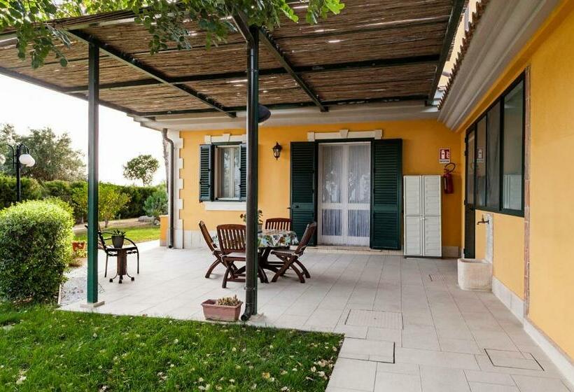 庭の見える１ベッドルームアパートメント, Valleforno Country House Di Charme