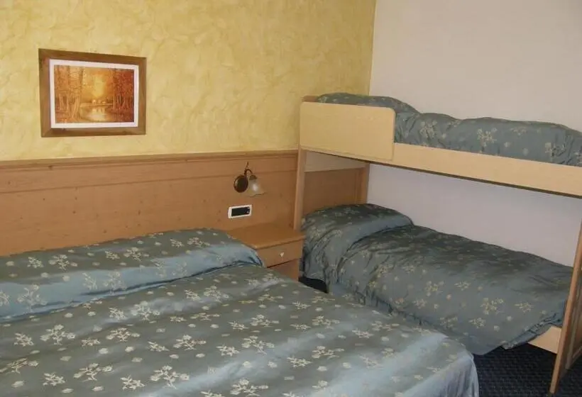 スタンダード４人部屋, Villa Ilaria