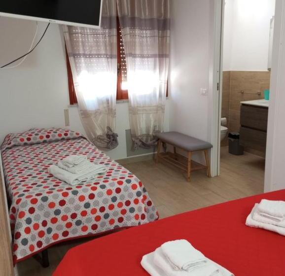 اتاق استاندارد سه نفره, Villa Maricla