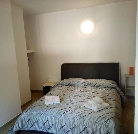 اتاق استاندارد سه نفره, Villa Maricla