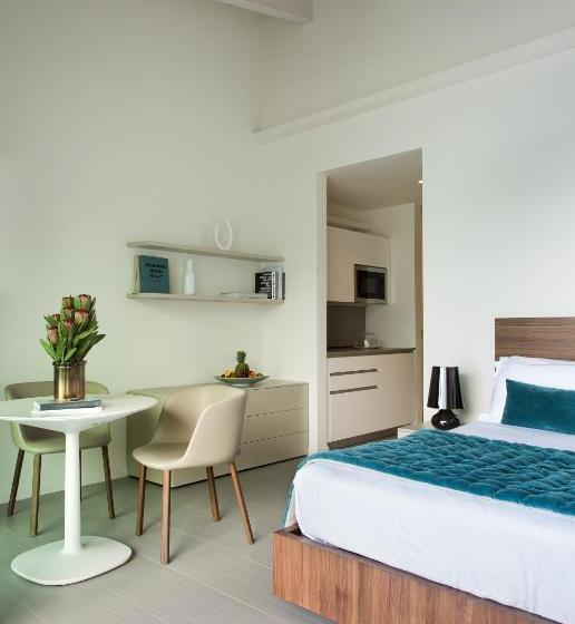 スタンダードスタジオ, Filario Hotel & Residences