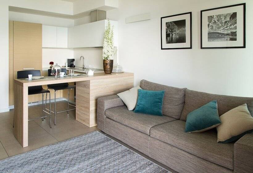 1 Bedroom Apartment Lake View, Filario Hotel & Residences