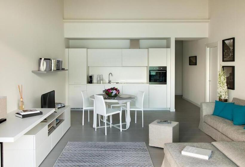 1 Bedroom Apartment Lake View, Filario Hotel & Residences