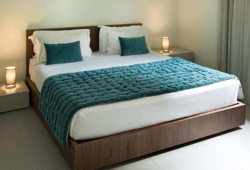 1 Bedroom Apartment Lake View, Filario Hotel & Residences