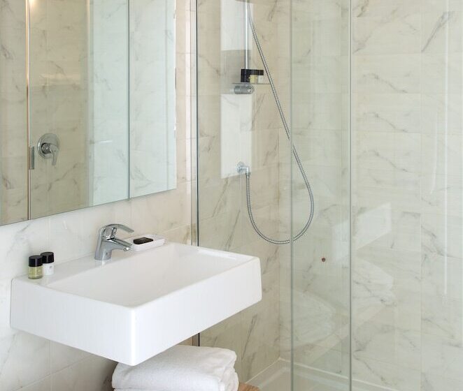 1 Bedroom Apartment Lake View, Filario Hotel & Residences