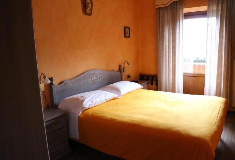 スタンダード4人部屋, Galeno