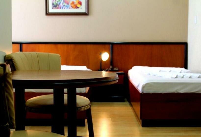 Номер Стандарт, Geneviee Palace