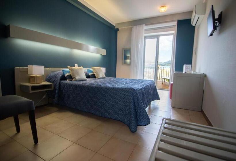 Номер Стандарт Вид на Море, Hôtel Beach