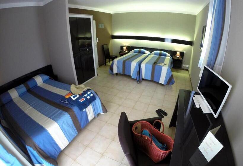 Четырехместный Номер Стандарт, Hôtel Beach