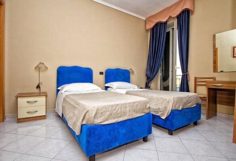 غرفة قياسية, Silverado