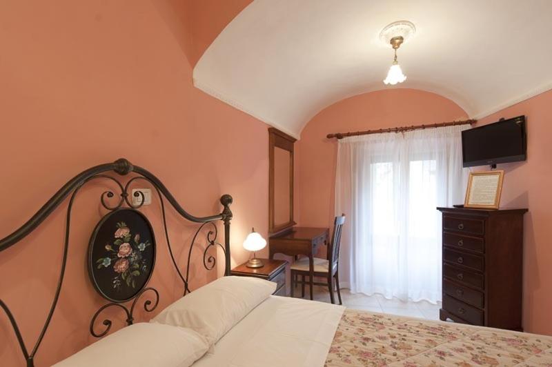 バルコニー付スタンダード４ベッドルーム, La Casa Dei Nonni B&b